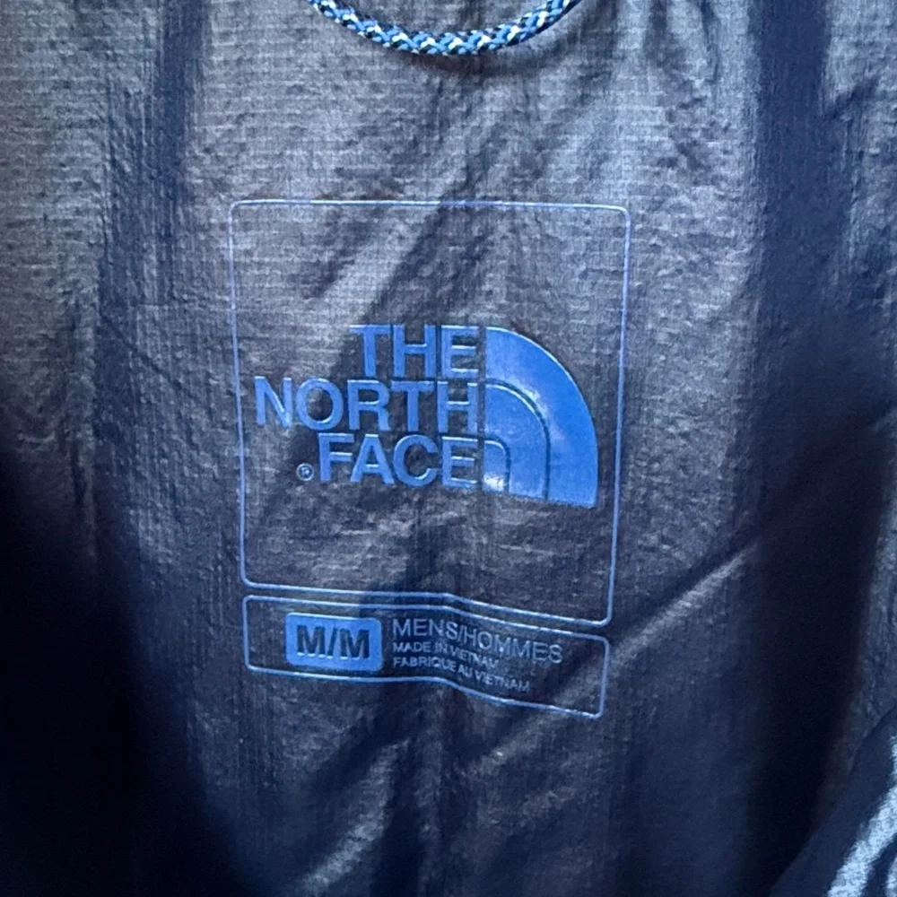 The North Face Men's ThermoBall Insulated Vest Medium - Picture 2 of 4